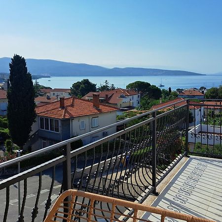Cosmopolitan Apartments Krk Town Pokoj fotografie